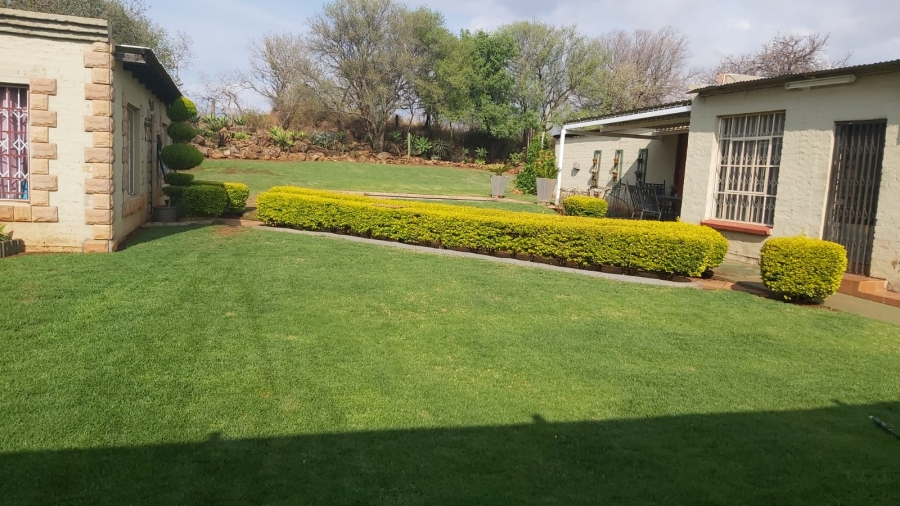 8 Bedroom Property for Sale in Waagfontein North West